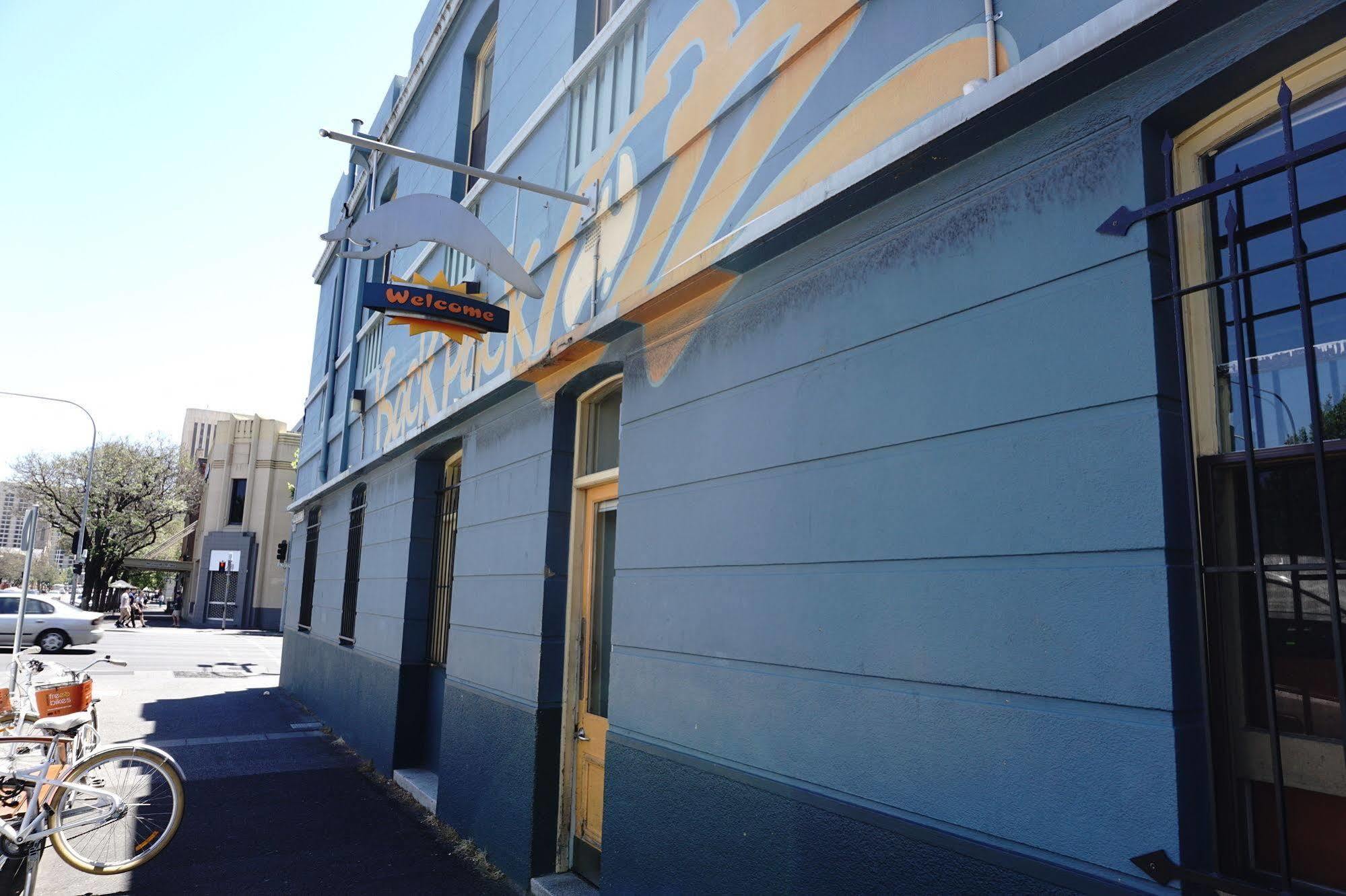Backpack Oz Hostel Adelaide Exterior photo